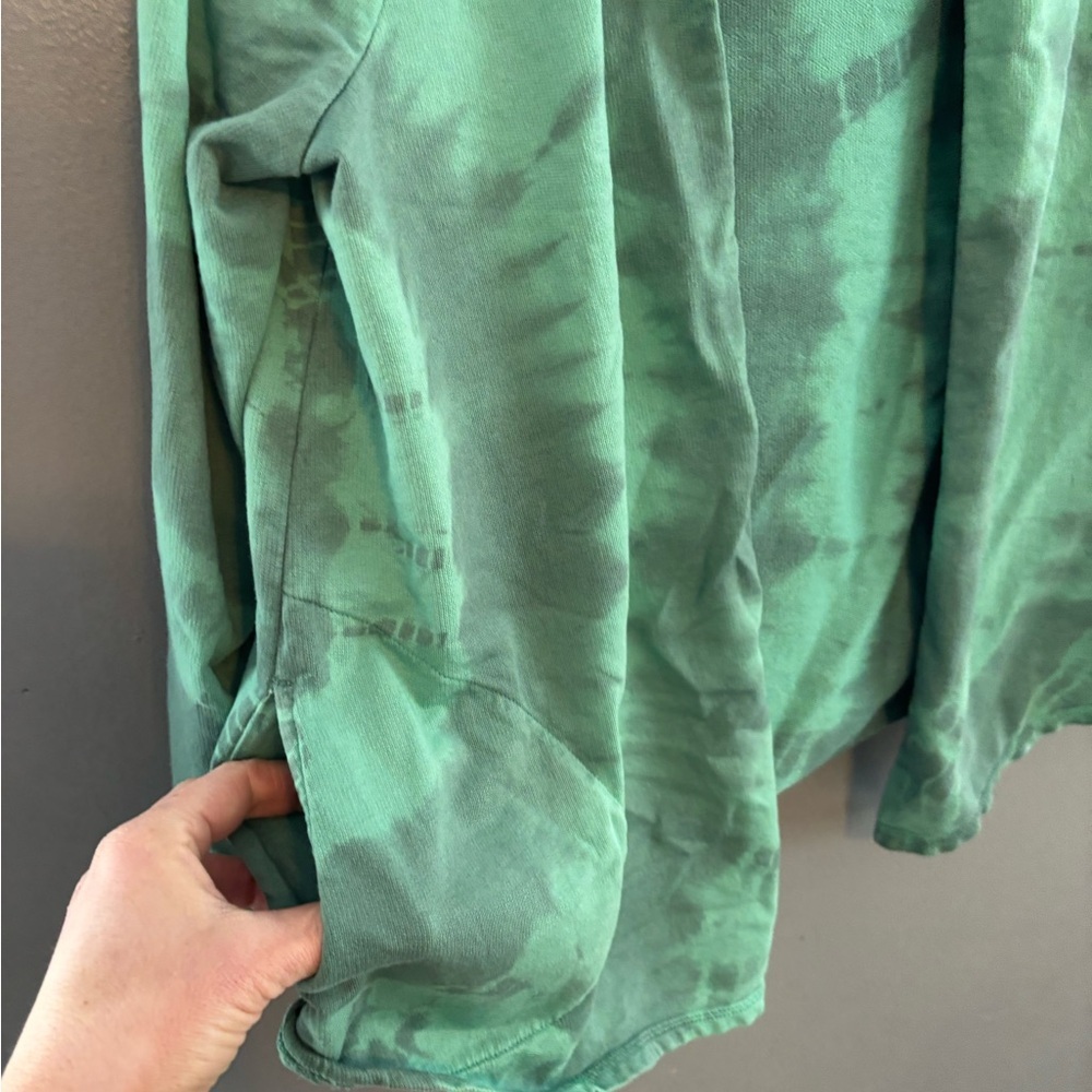 Chico’s Zenergy Green Tie Dye Open Sweatshirt Material Cardigan - Picture 8 of 8